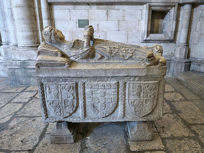 Sepulcro de una princesa en la Catedral de Lisboa